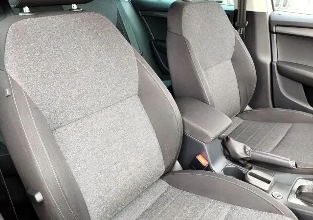 SKODA Octavia 1.6 TDI DSG Soleil