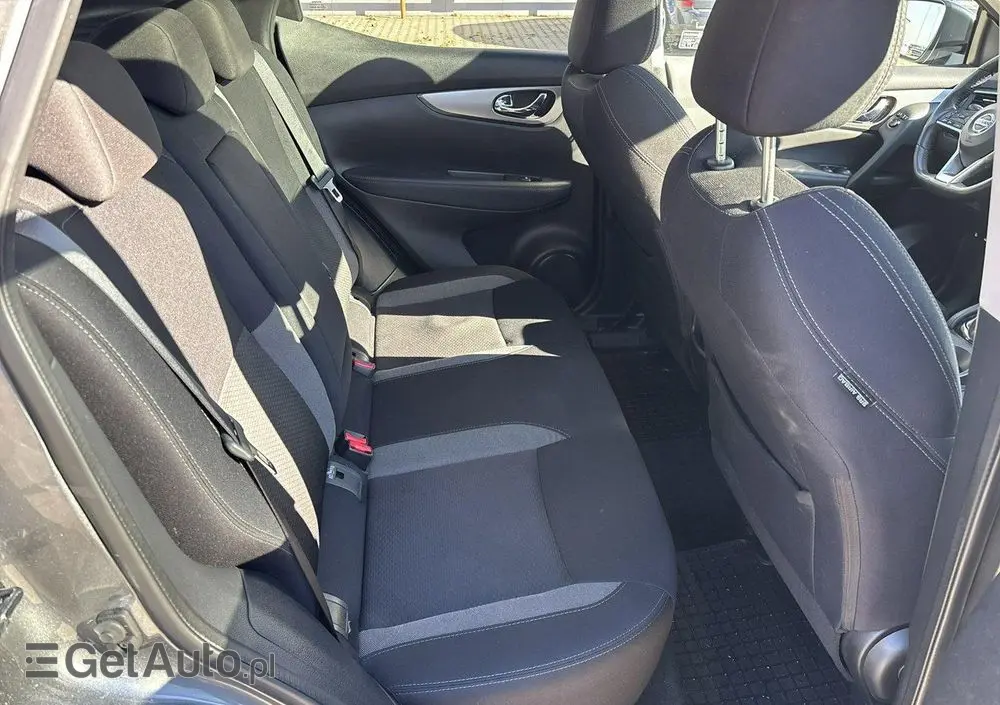NISSAN Qashqai 1.3 DIG-T N-CONNECTA