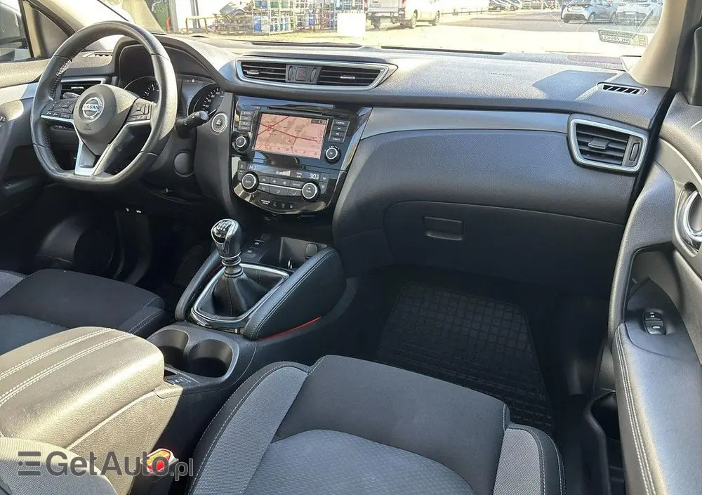 NISSAN Qashqai 1.3 DIG-T N-CONNECTA
