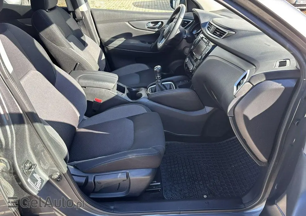NISSAN Qashqai 1.3 DIG-T N-CONNECTA