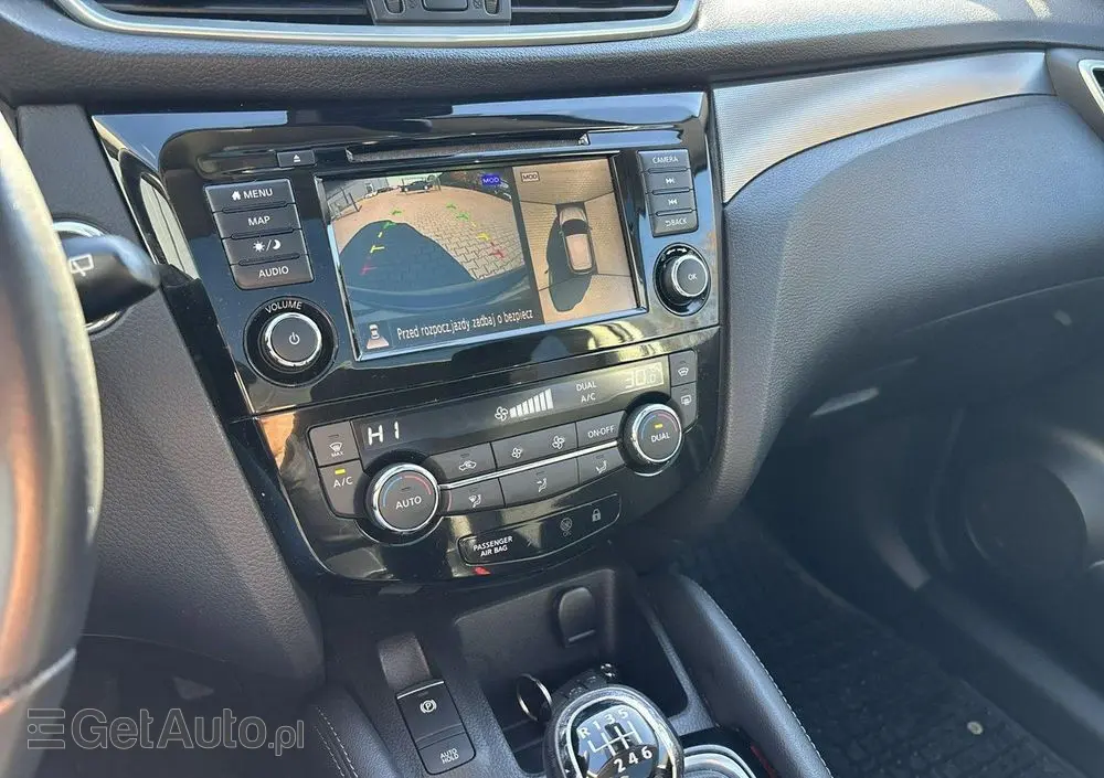 NISSAN Qashqai 1.3 DIG-T N-CONNECTA