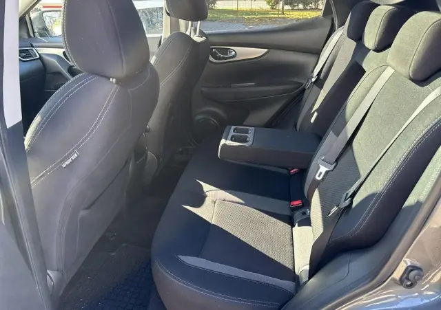 NISSAN Qashqai 1.3 DIG-T N-CONNECTA