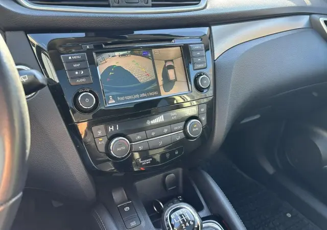 NISSAN Qashqai 1.3 DIG-T N-CONNECTA