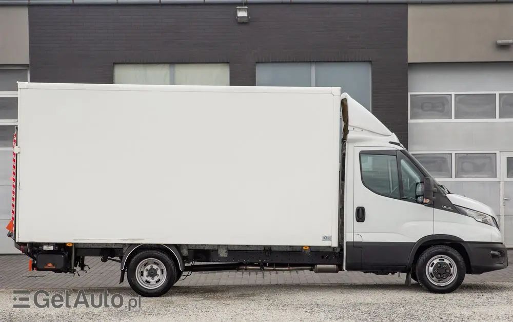 IVECO Daily 35C16 2.3 KONTENER + WINDA dHollandia 750kg koła bliźniaki 