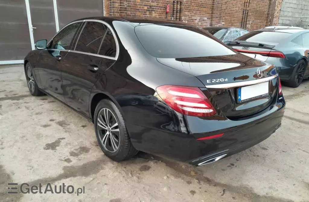 MERCEDES-BENZ Klasa E 