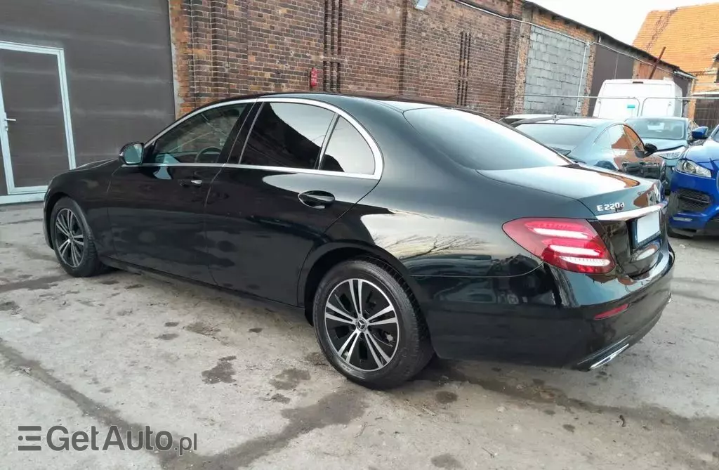 MERCEDES-BENZ Klasa E 