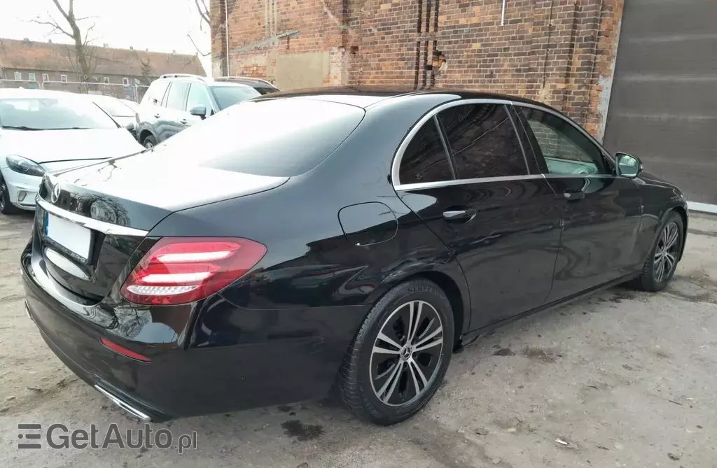 MERCEDES-BENZ Klasa E 