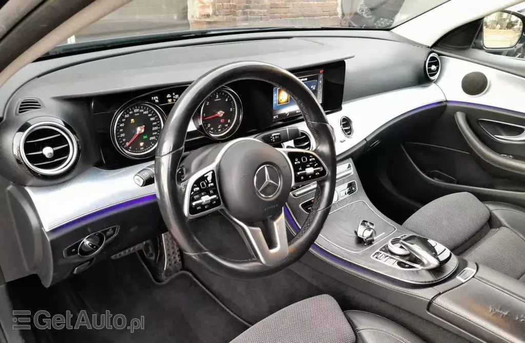 MERCEDES-BENZ Klasa E 