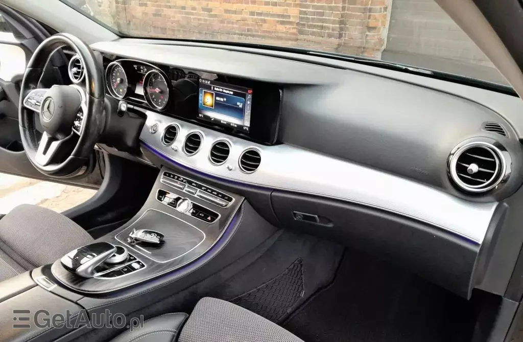 MERCEDES-BENZ Klasa E 