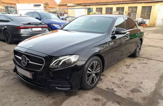 MERCEDES-BENZ Klasa E 