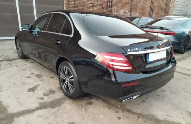 MERCEDES-BENZ Klasa E 