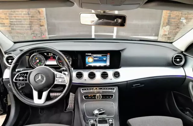 MERCEDES-BENZ Klasa E 