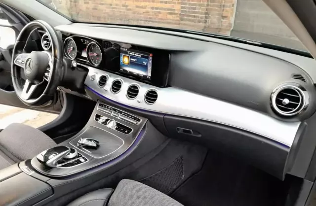 MERCEDES-BENZ Klasa E 