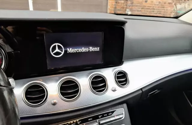 MERCEDES-BENZ Klasa E 