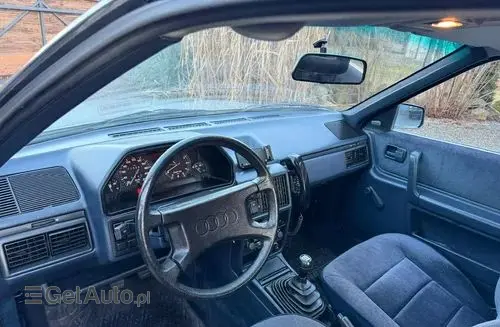 AUDI 100 