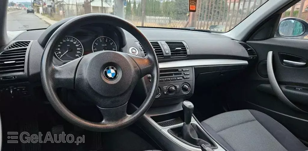BMW Seria 1 116i (115 KM)