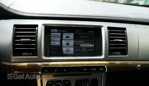 JAGUAR XF 