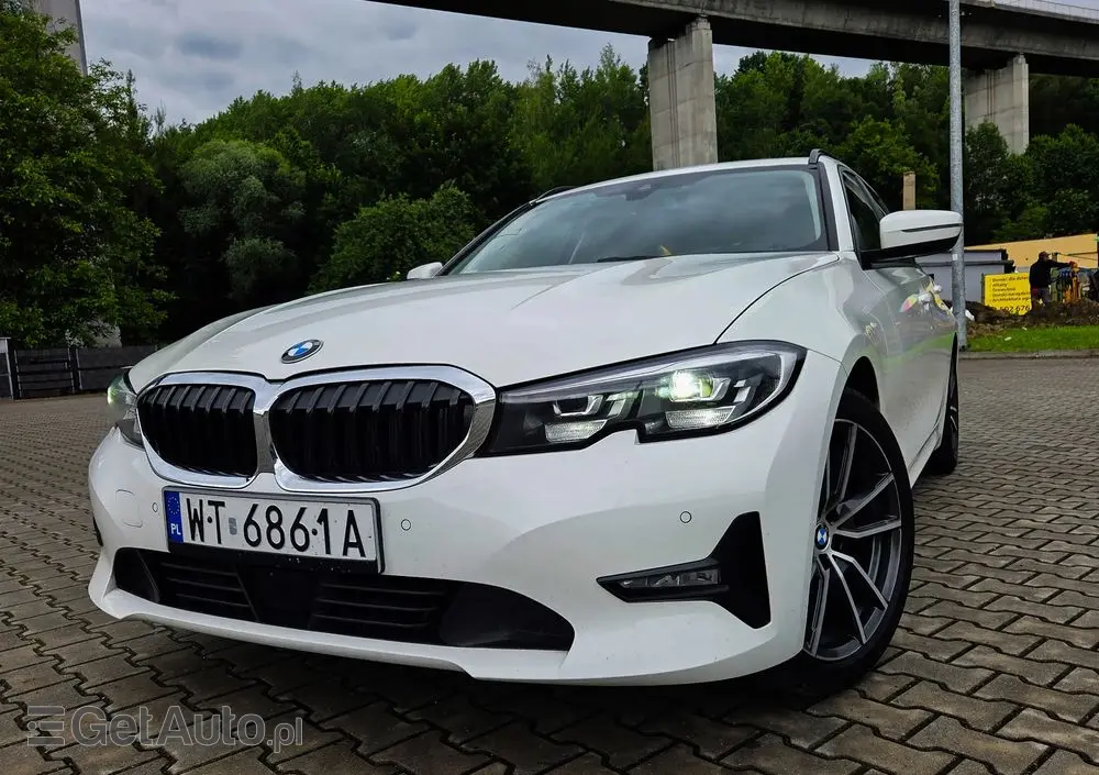 BMW Seria 3 320d Sport Line