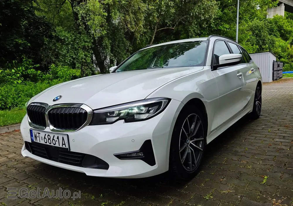 BMW Seria 3 320d Sport Line