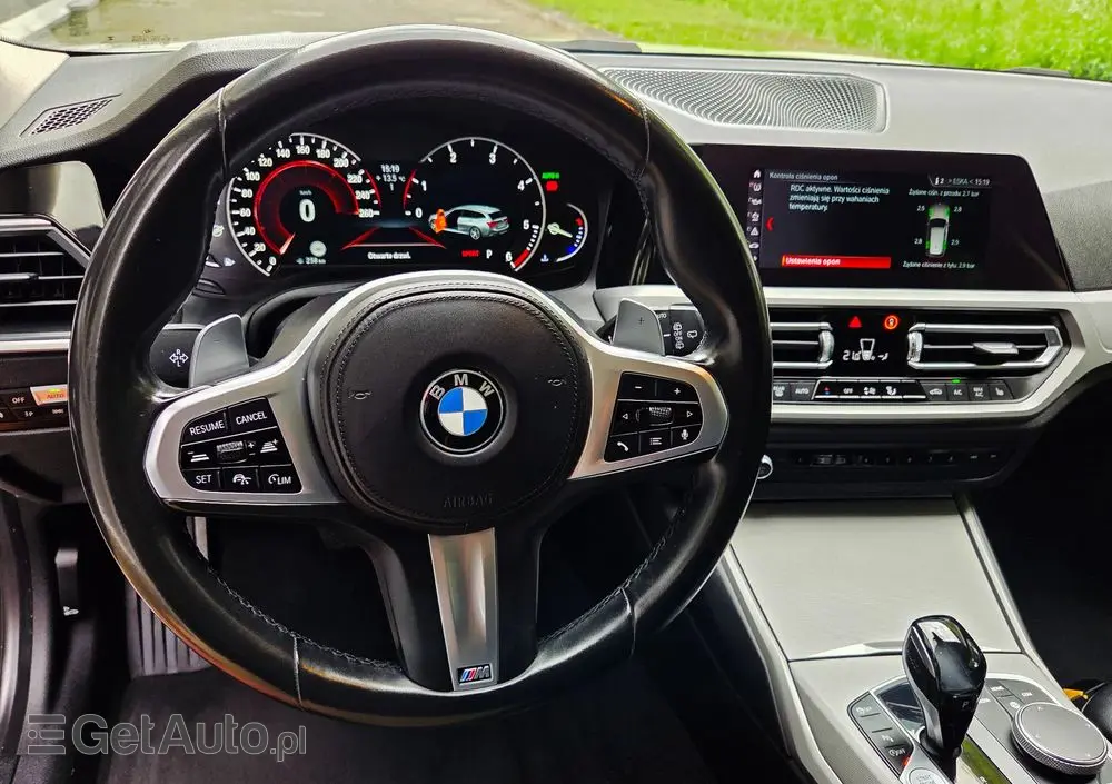 BMW Seria 3 320d Sport Line