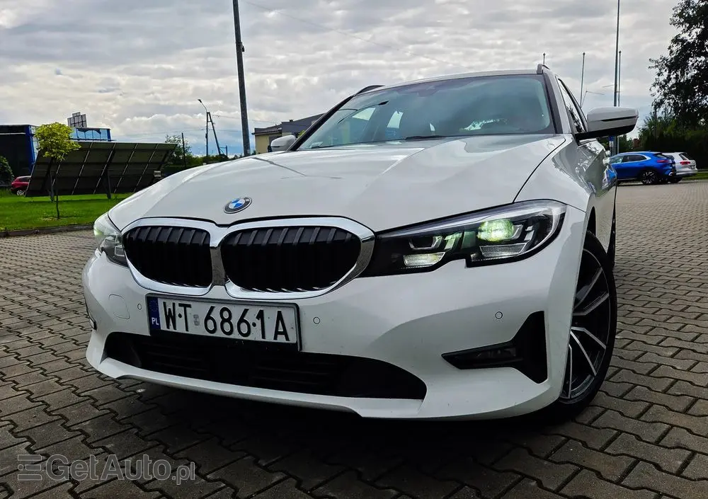BMW Seria 3 320d Sport Line