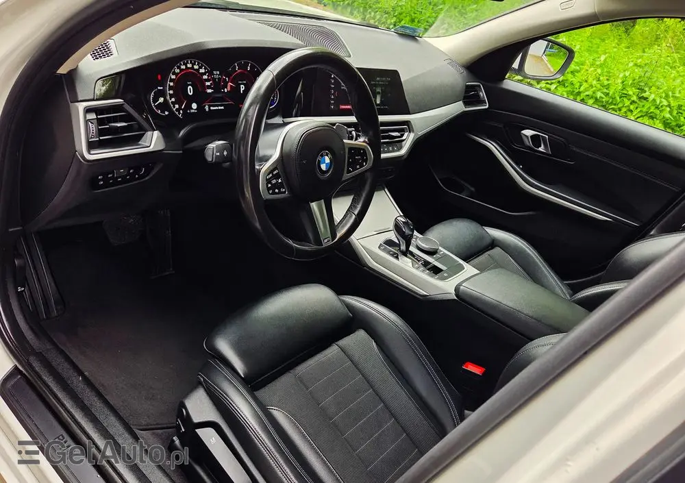 BMW Seria 3 320d Sport Line