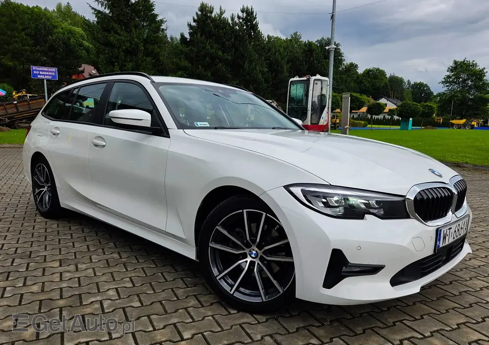 BMW Seria 3 320d Sport Line