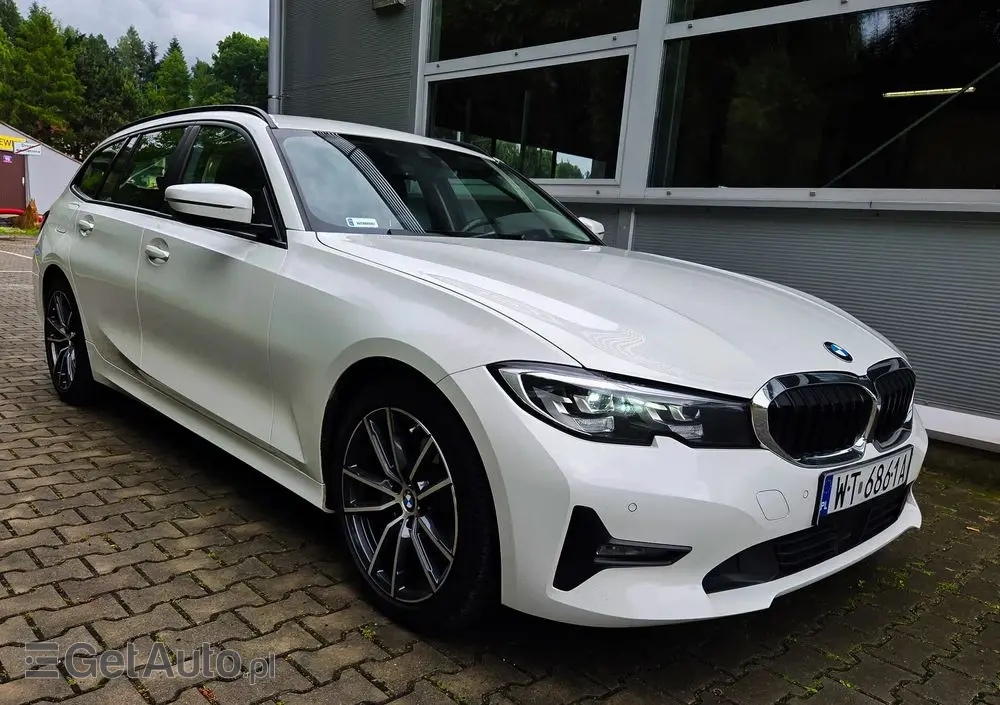 BMW Seria 3 320d Sport Line