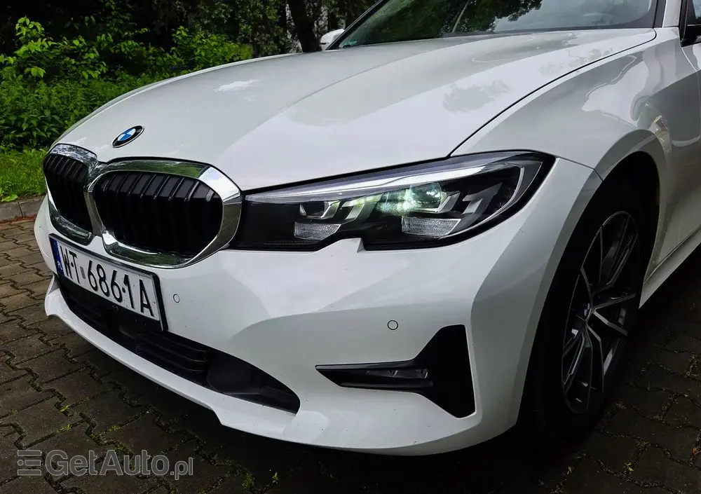 BMW Seria 3 320d Sport Line