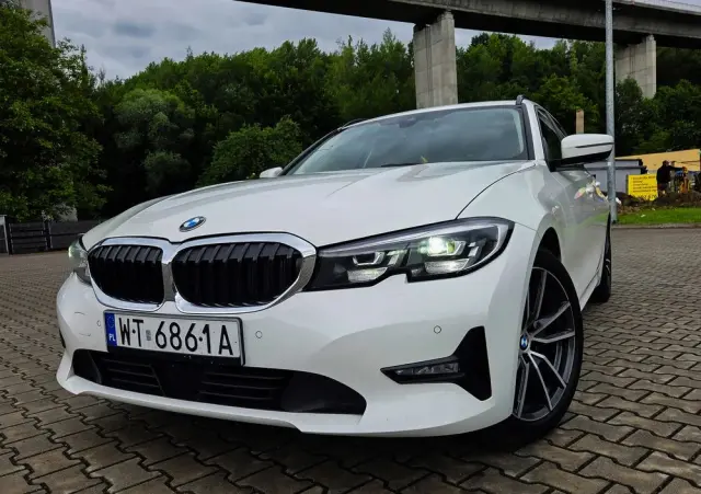 BMW Seria 3 320d Sport Line