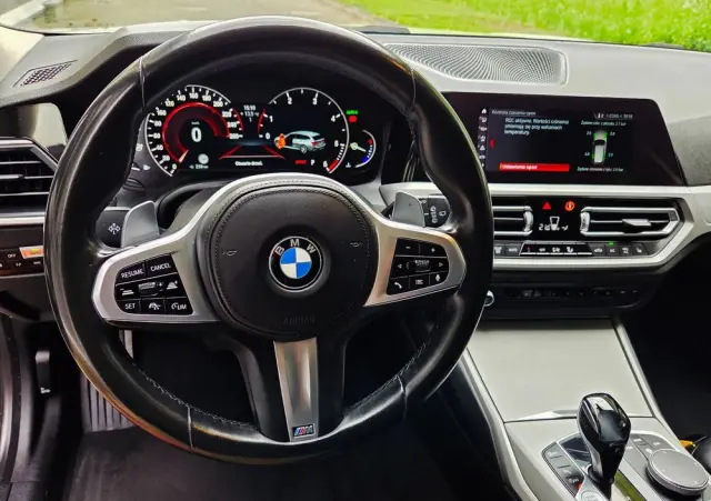 BMW Seria 3 320d Sport Line