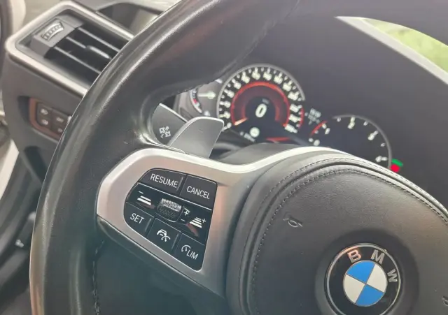 BMW Seria 3 320d Sport Line