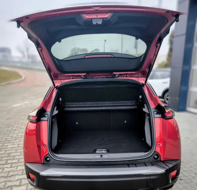 PEUGEOT 2008 PureTech mHEV GT e-DCS6