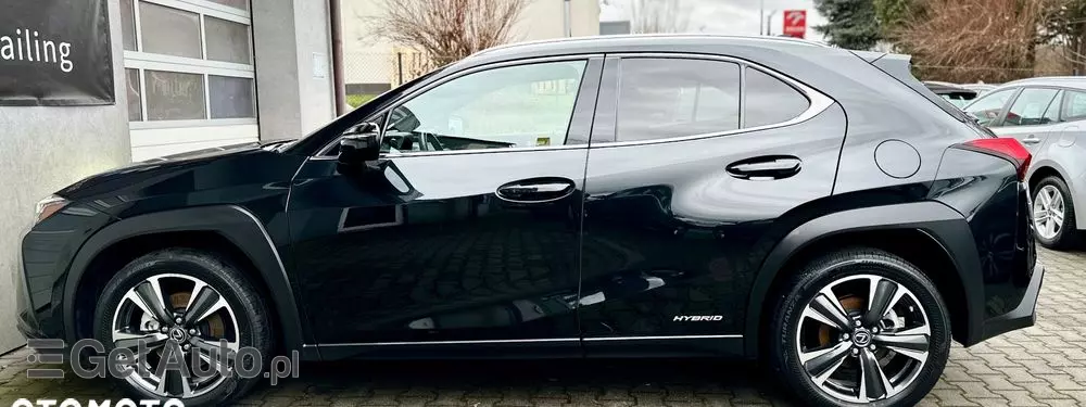 LEXUS UX 250h Business Edition