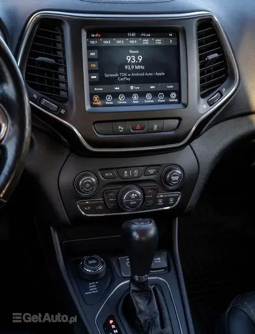 JEEP Cherokee 