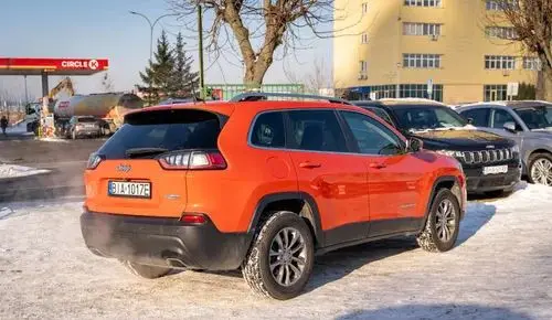 JEEP Cherokee 