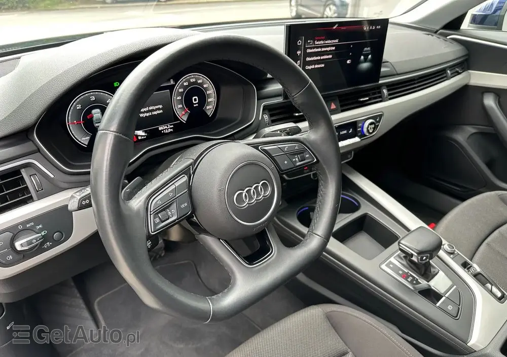 AUDI A4 Limousine 35 TDI mHEV Advanced S tronic