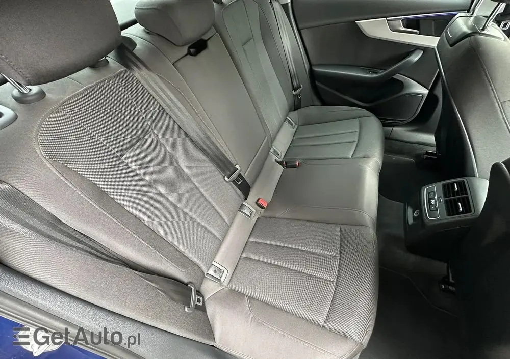 AUDI A4 Limousine 35 TDI mHEV Advanced S tronic