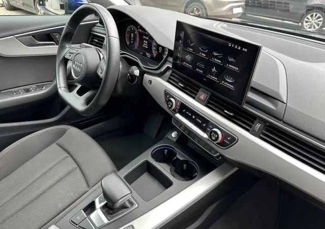 AUDI A4 Limousine 35 TDI mHEV Advanced S tronic