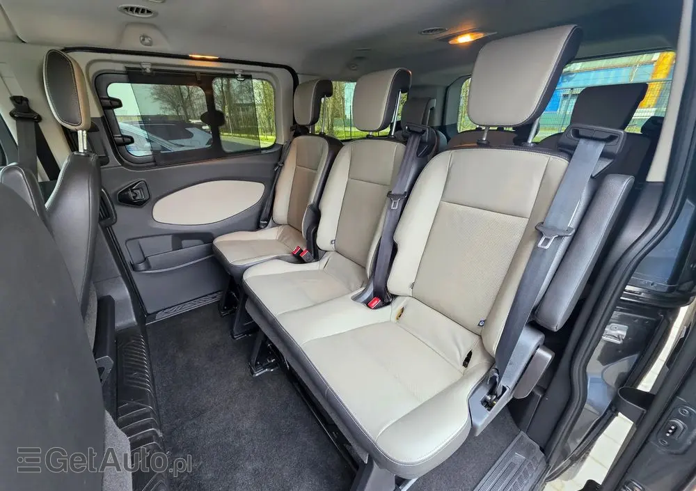FORD Tourneo Custom 2.0 EcoBlue L1 Titanium SelectShift