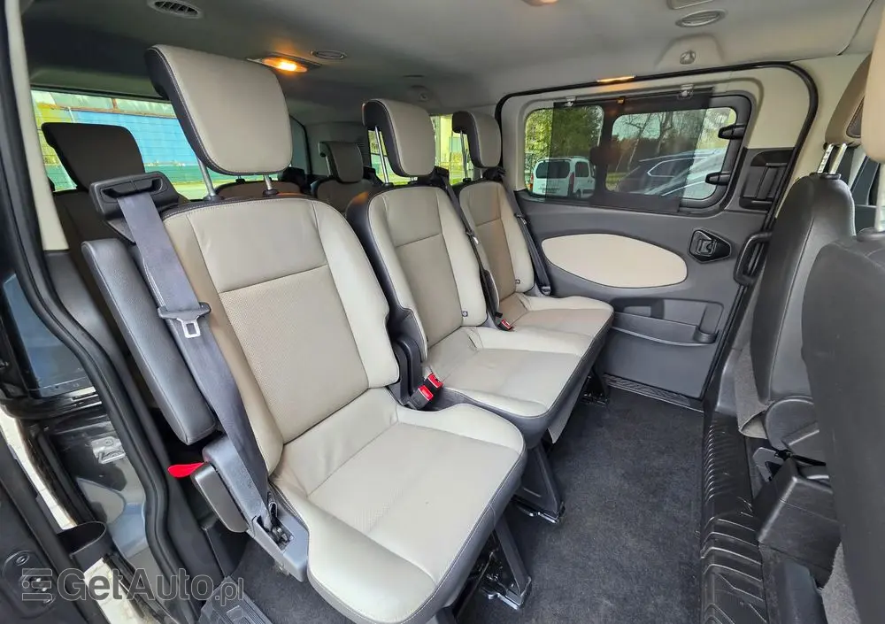 FORD Tourneo Custom 2.0 EcoBlue L1 Titanium SelectShift