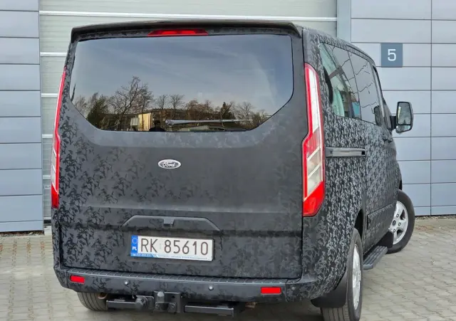 FORD Tourneo Custom 2.0 EcoBlue L1 Titanium SelectShift