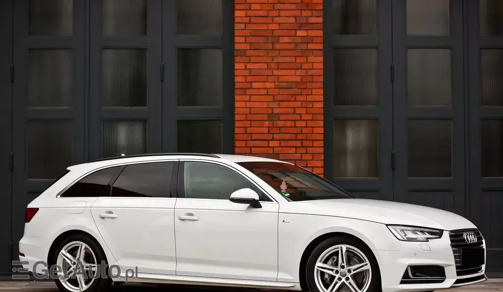 AUDI A4 