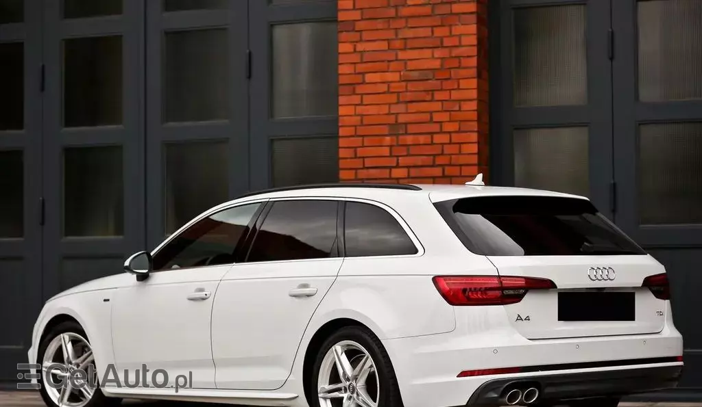 AUDI A4 