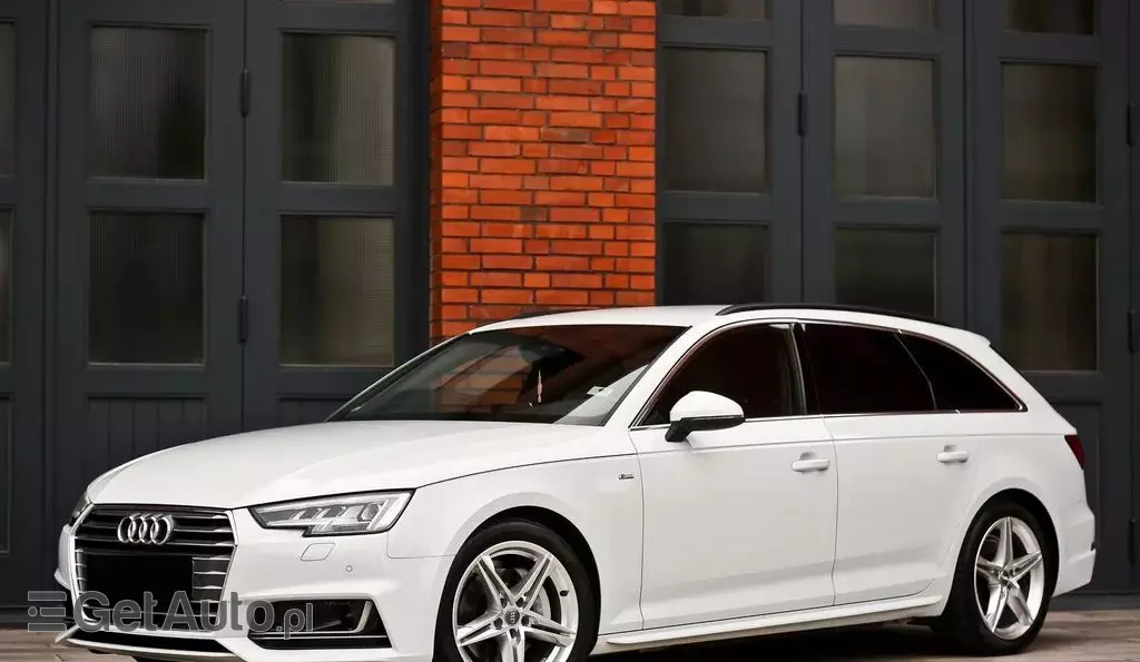 AUDI A4 