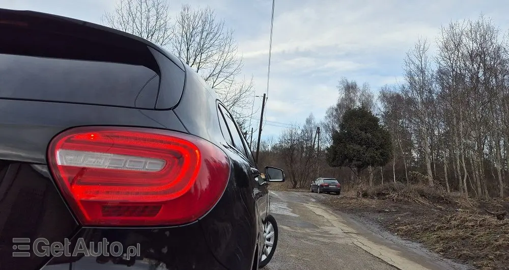 MERCEDES-BENZ Klasa A 180 (BlueEFFICIENCY) Urban