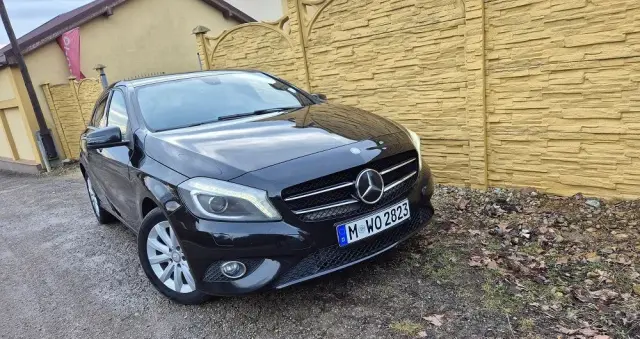 MERCEDES-BENZ Klasa A 180 (BlueEFFICIENCY) Urban