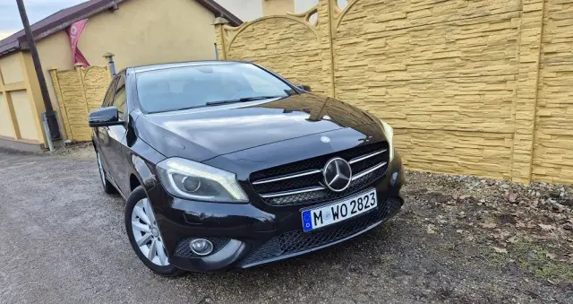 MERCEDES-BENZ Klasa A 180 (BlueEFFICIENCY) Urban