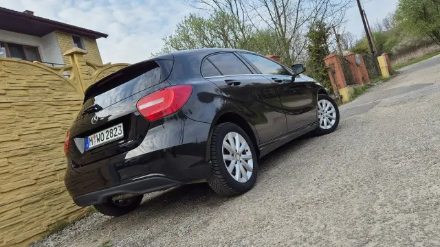 MERCEDES-BENZ Klasa A 180 (BlueEFFICIENCY) Urban