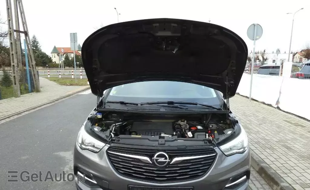 OPEL Grandland 